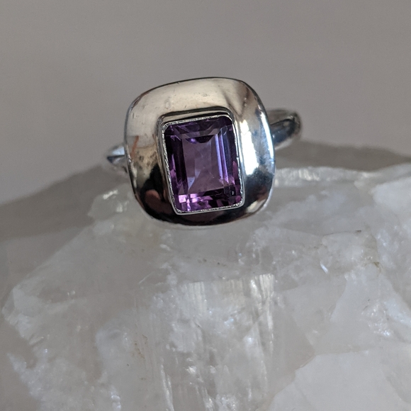 Natural Purple Amethyst, 925 Silver Ring, size 9 - Picture 3 of 9